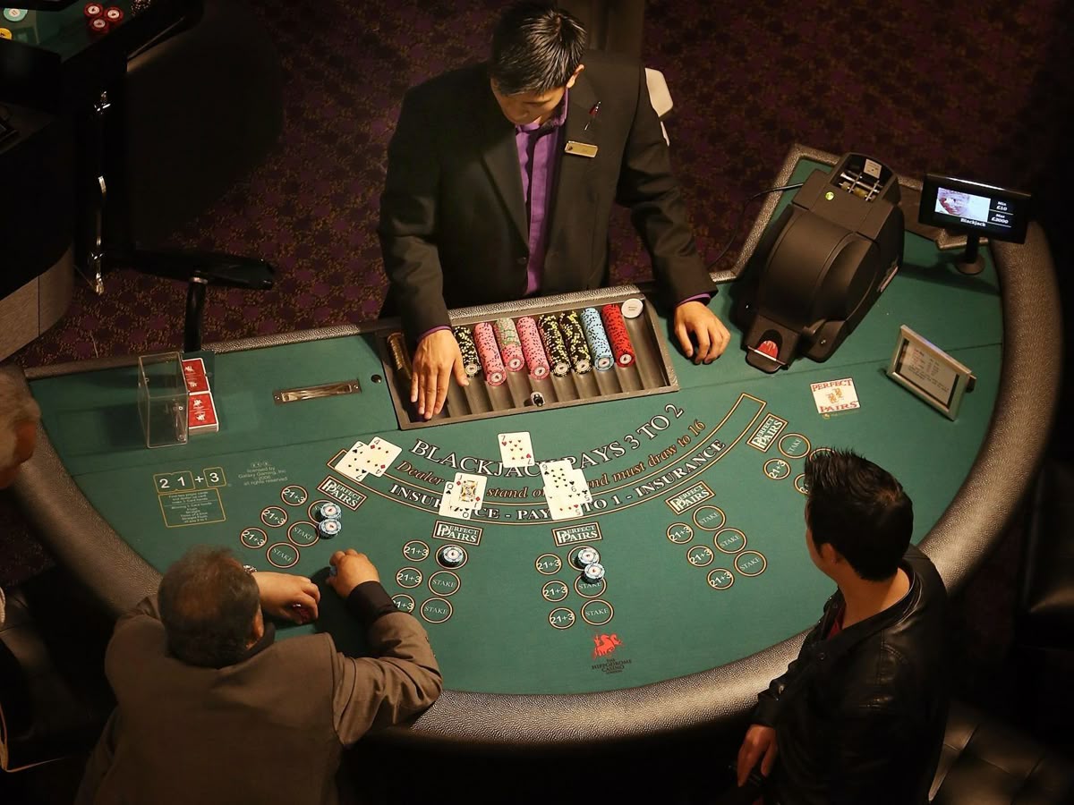 GoldenStarCasino کیسینو میں پوکر گیمز